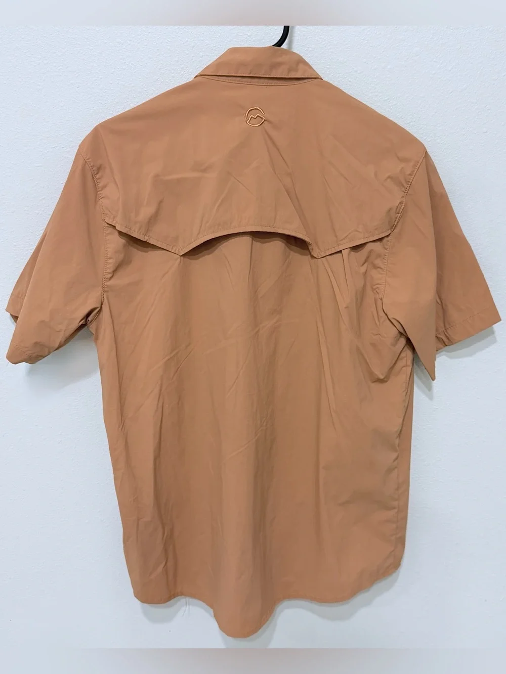 Magellan Outdoors Fish Gear Pearl Snap Shirt Men's Small Pecos River Tan Vented